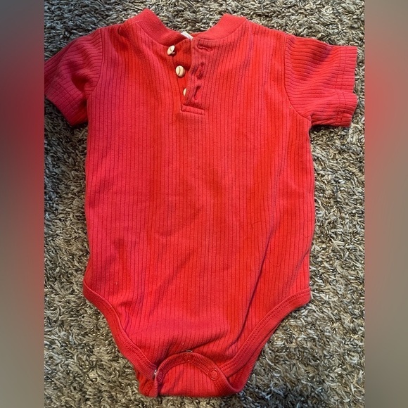 Vintage Baby Disney/Pooh Baseball Button onesie - Picture 1 of 4